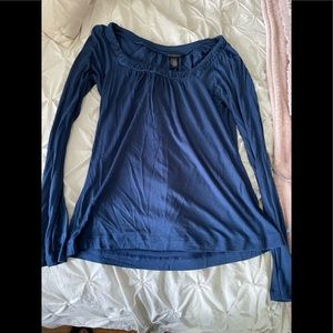 Long sleeve scoop neck blouse